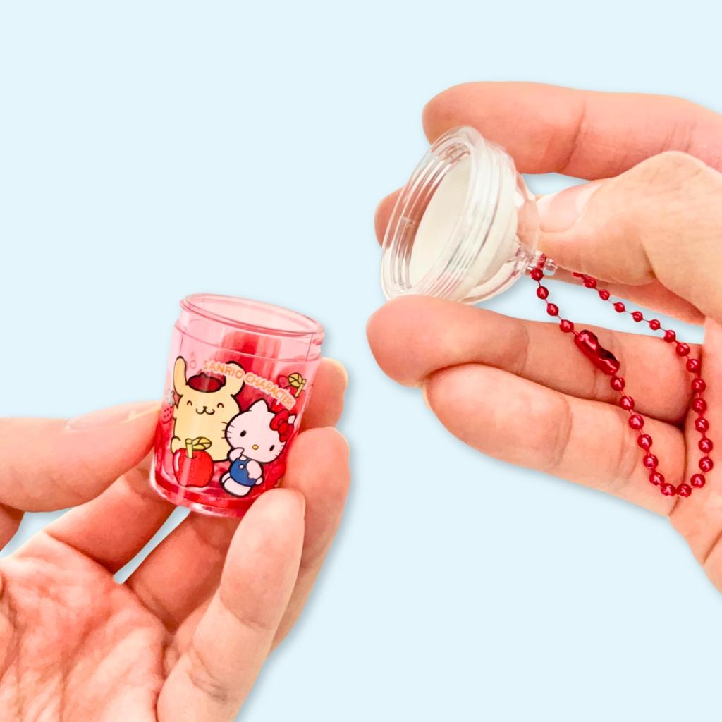 Hello Kitty and Pompompurin's Frappe keycharm